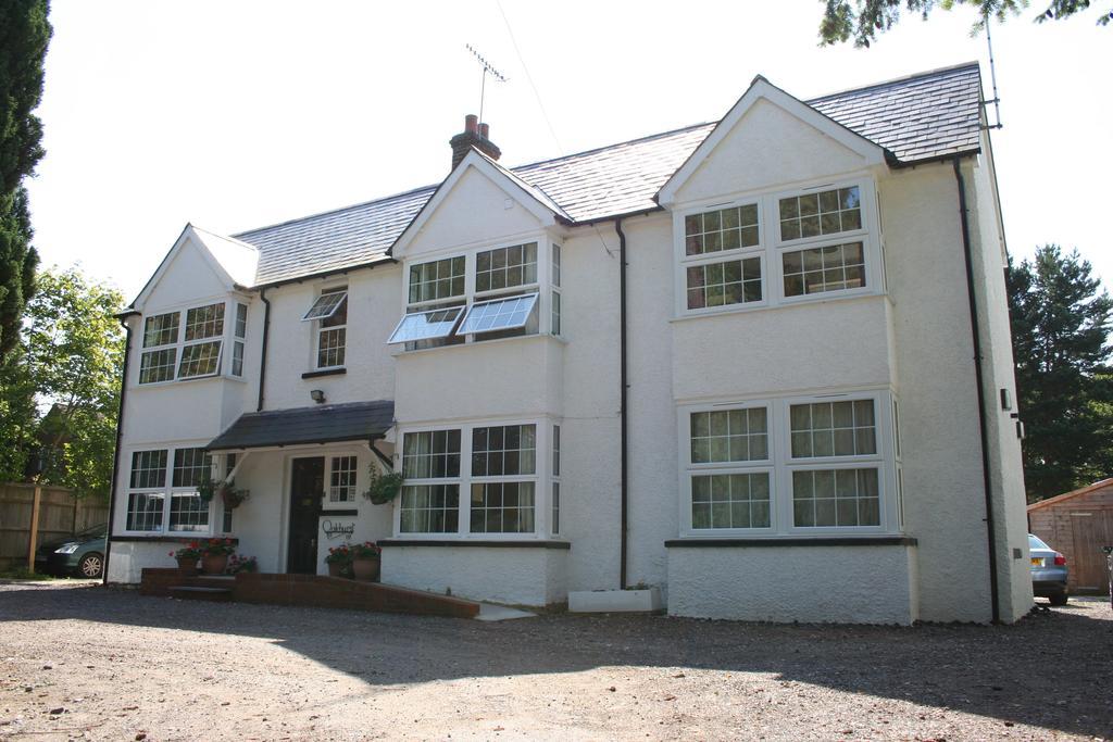 Oakhurst Gatwick B&B Кролі Екстер'єр фото